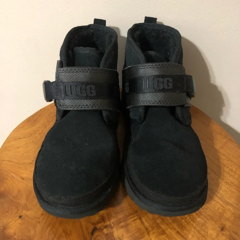 UGG Black Shearling-Lined Buckle Ankle Boots • 4 Unisex